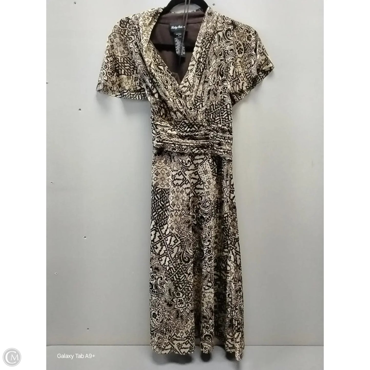 Dress Casual Maxi By Clothes Mentor In Brown & Tan, Size: 8