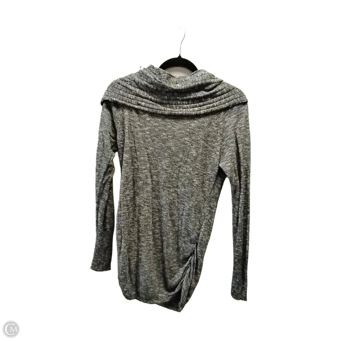 Top Long Sleeve By Maurices In Grey, Size: M