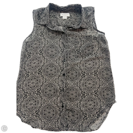 Blouse Sleeveless By Liz Claiborne In Geometric Pattern, Size: S