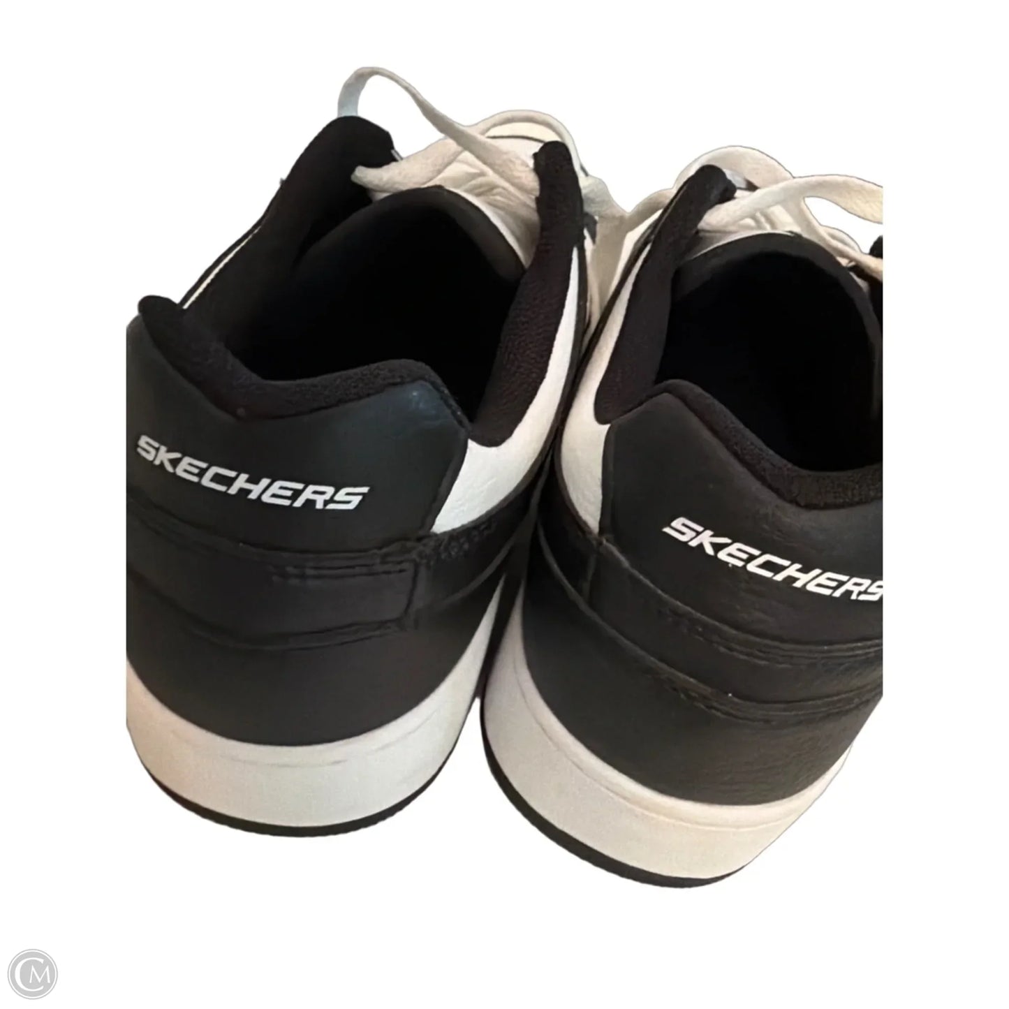 Shoes Sneakers By Skechers In Black & White, Size: 11.5