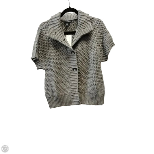 Sweater Short Sleeve By Banana Republic In Grey, Size: M