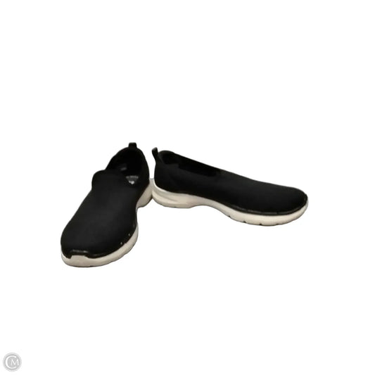 Shoes Athletic By Skechers In Black & White, Size: 8