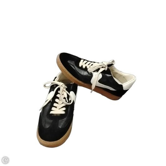 Shoes Sneakers By Dolce Vita In Black & White, Size: 7.5