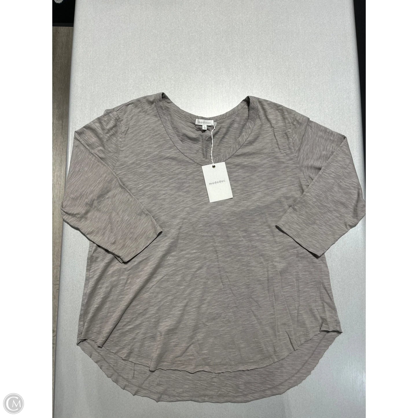 Top Long Sleeve By MODODOC In Grey, Size: Xl