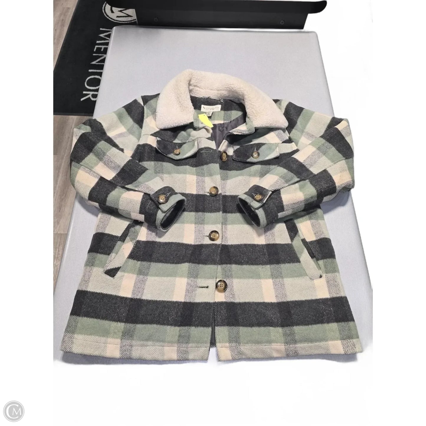 Jacket Shirt By Koolaburra By Ugg In Plaid Pattern, Size: L