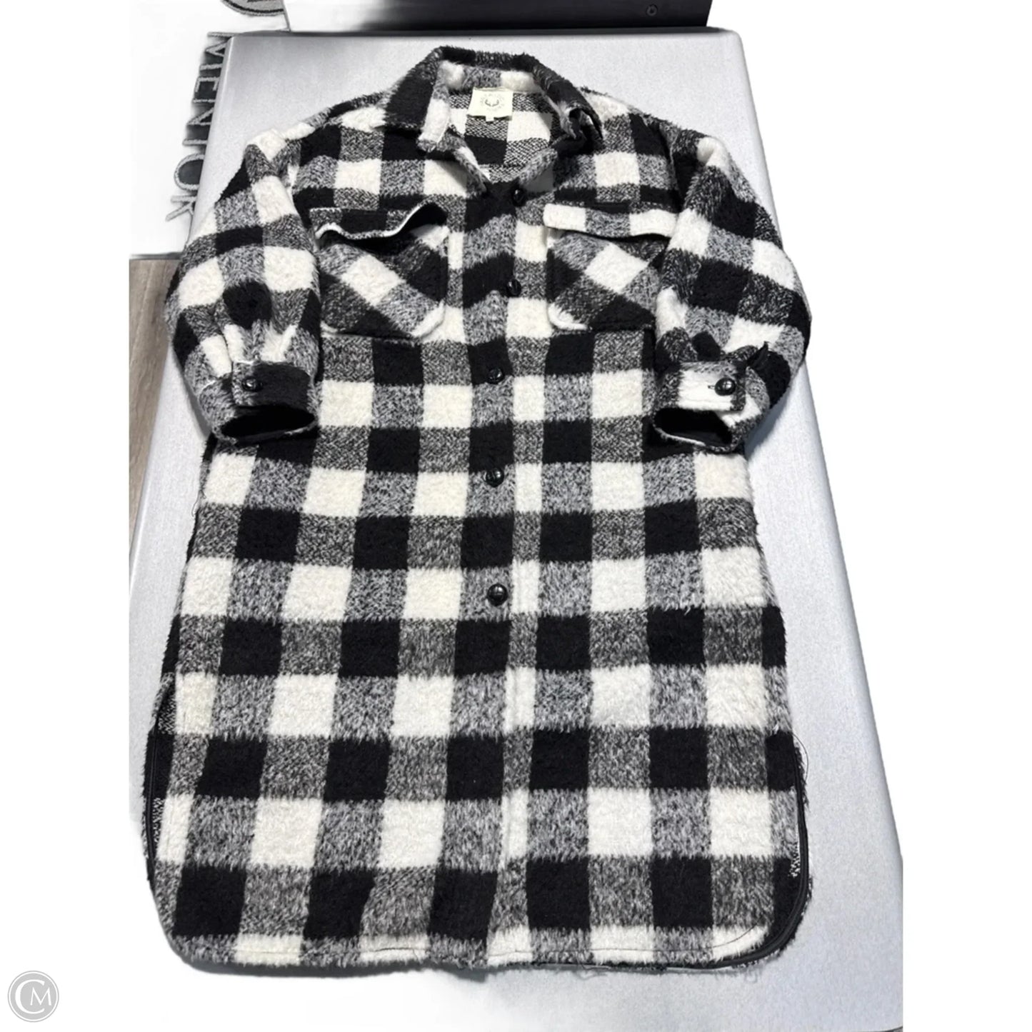 Jacket Shirt By Fantastic Fawn In Plaid Pattern, Size: S