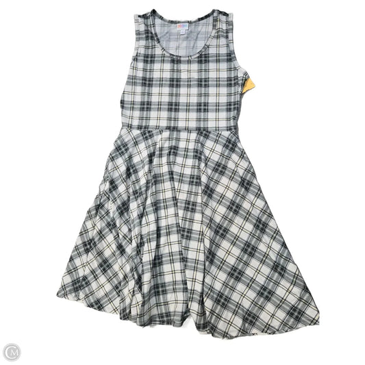 Dress Casual Short By Lularoe In Plaid Pattern, Size: L