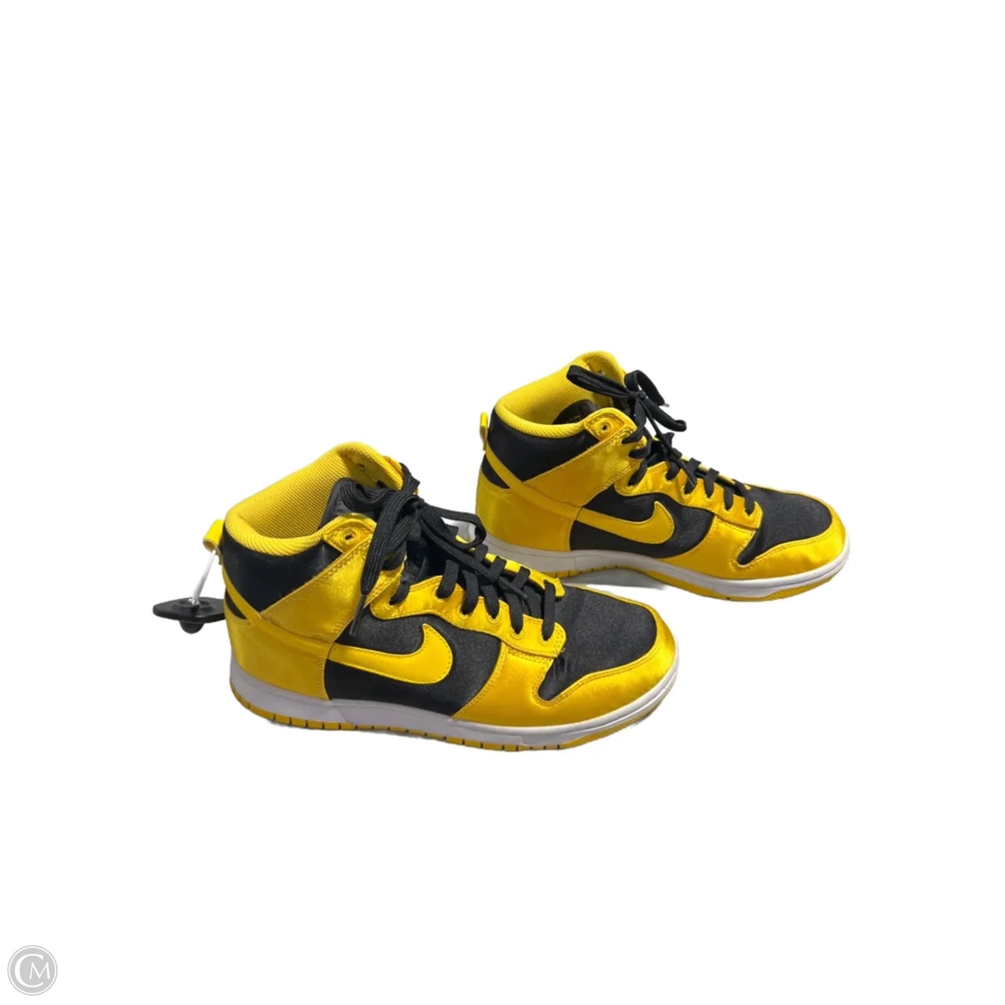 Shoes Sneakers By Nike In Black & Yellow, Size: 8