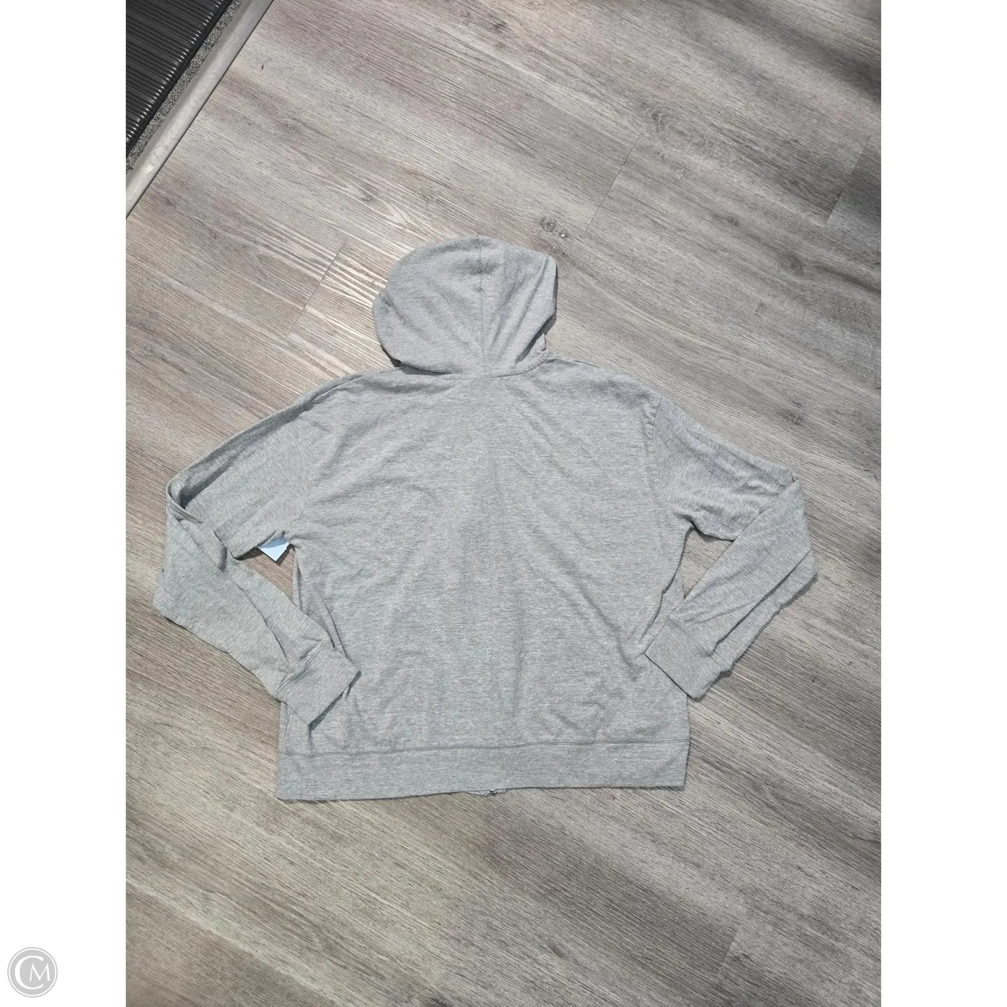 Top Long Sleeve By Nike In Grey, Size: Xl