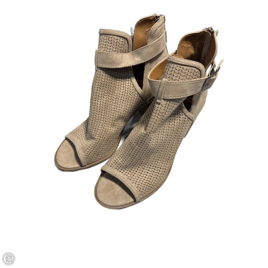 Shoes Heels Block By Universal Thread In Tan, Size: 10