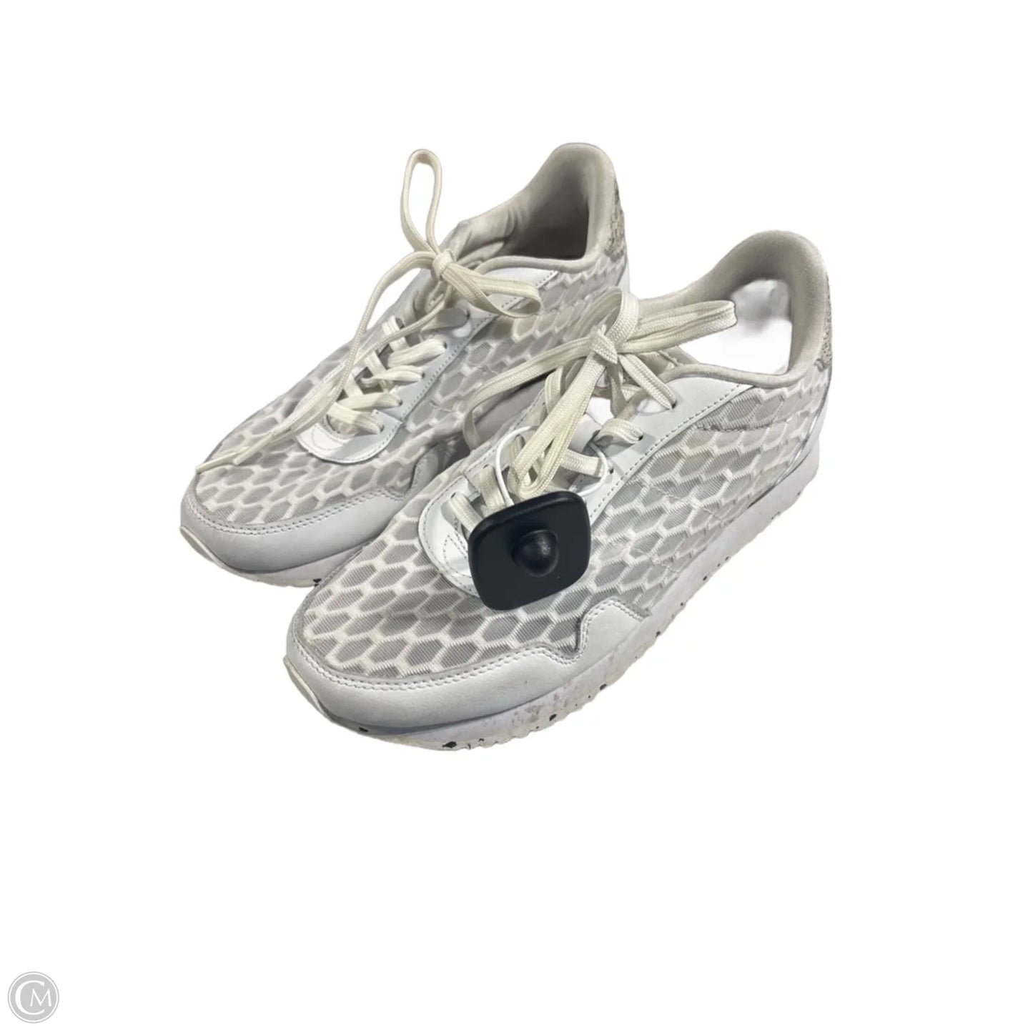 Shoes Sneakers By Cmb In White, Size: 7.5