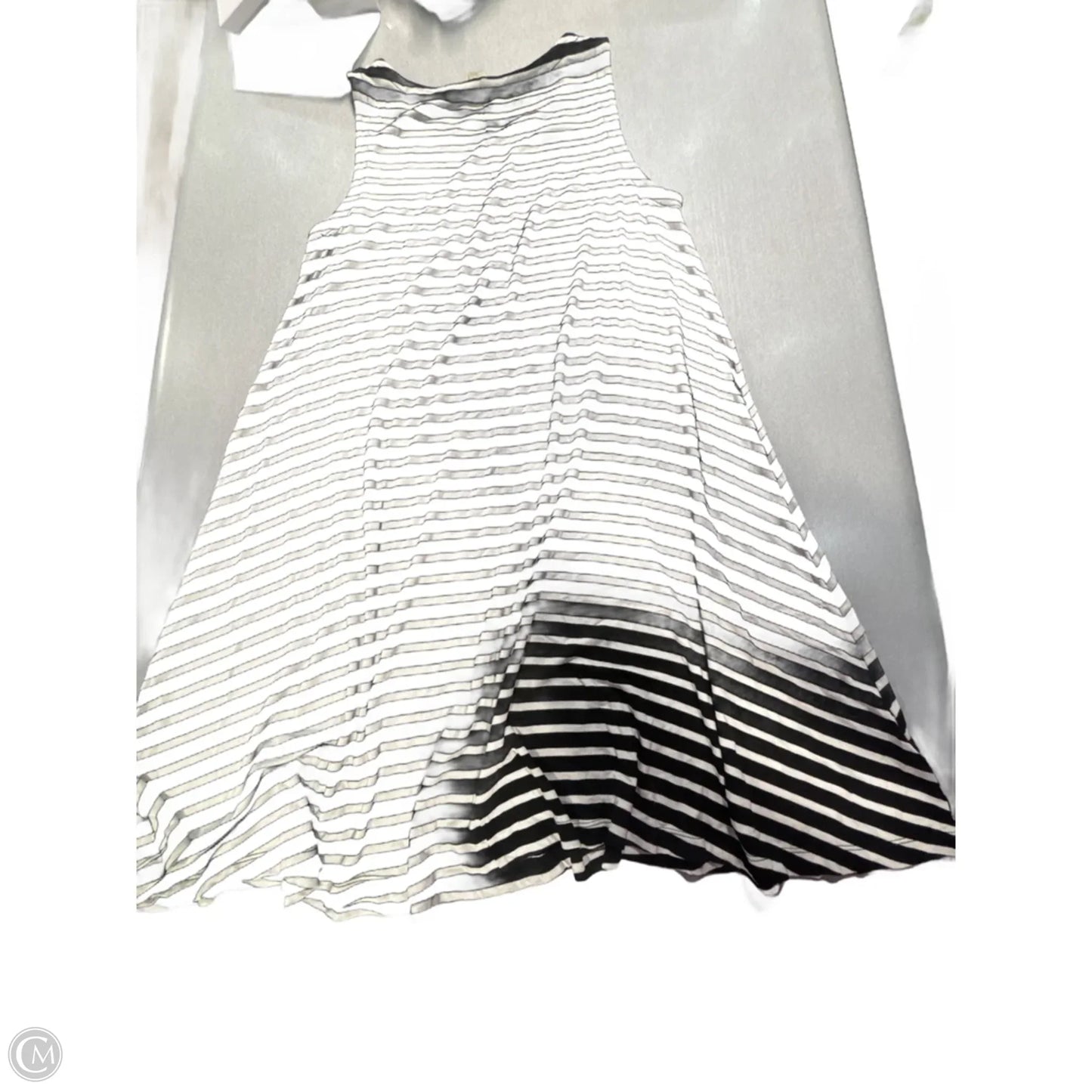 Dress Casual Short By Loft In Striped Pattern, Size: S