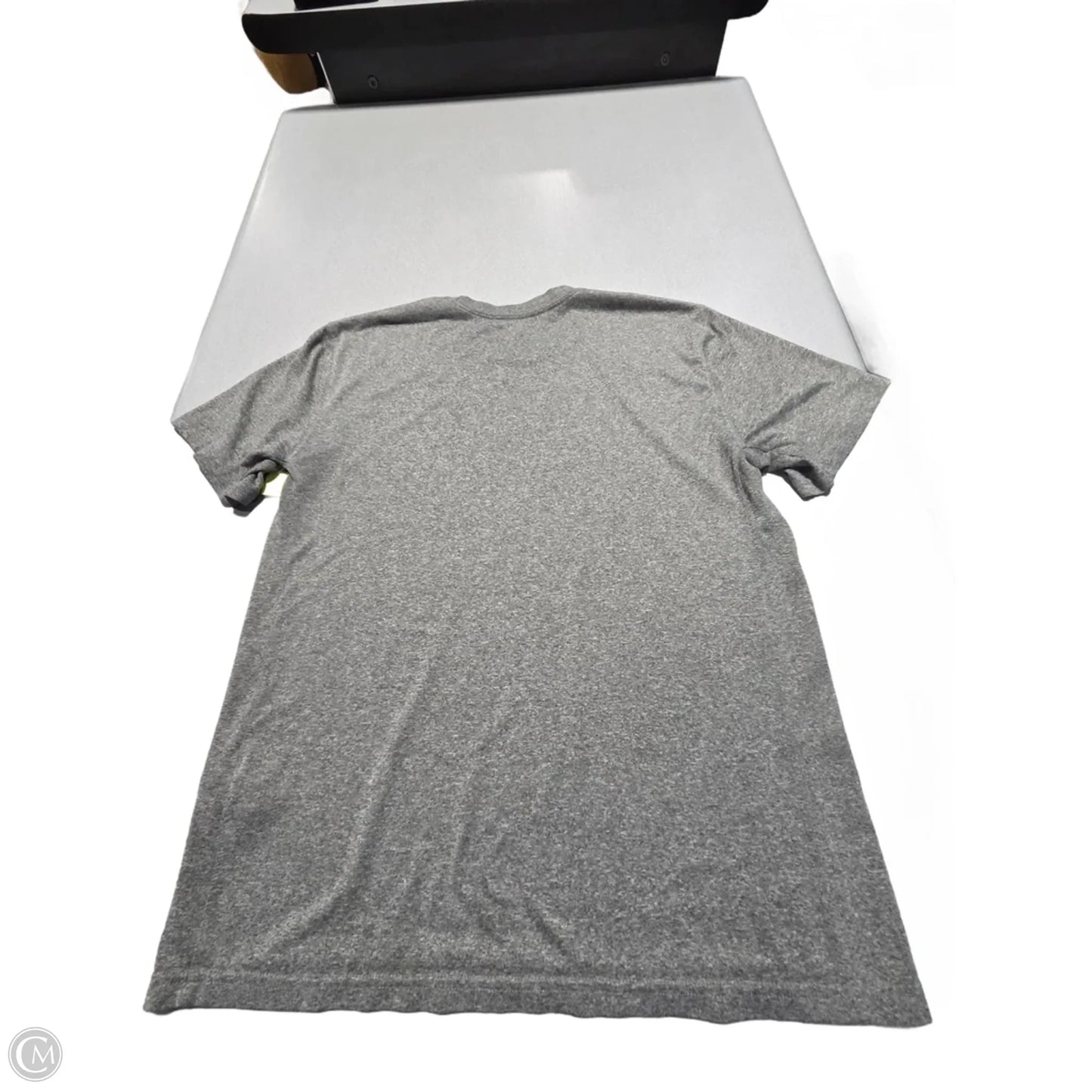 Athletic Top Short Sleeve By Nike In Grey, Size: S