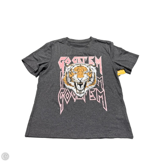 Top Short Sleeve By Cme In Grey, Size: M