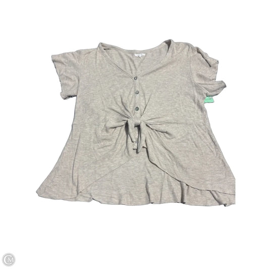 Top Short Sleeve By Maurices In Beige, Size: Xl