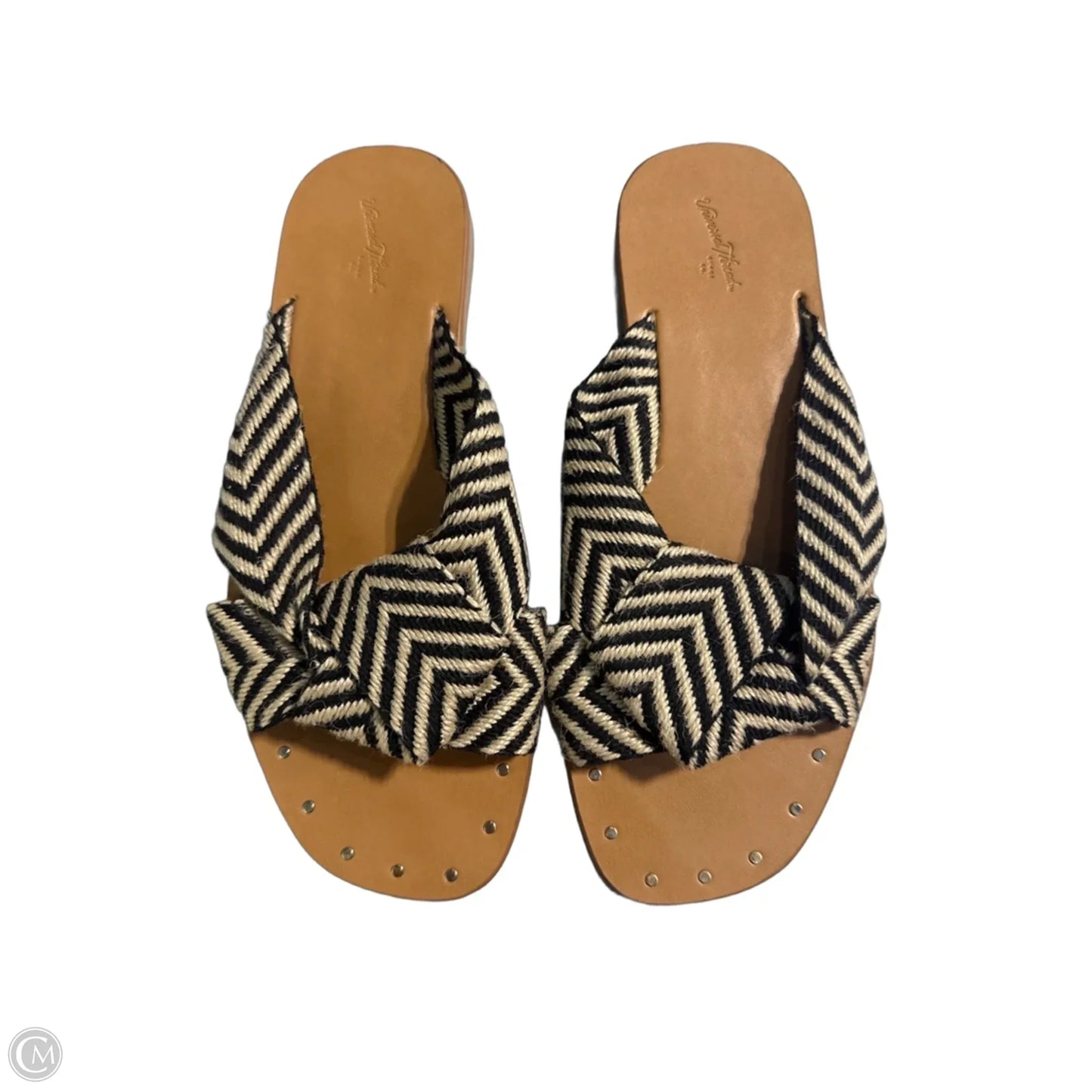 Sandals Flats By Universal Thread In Black & White, Size: 9