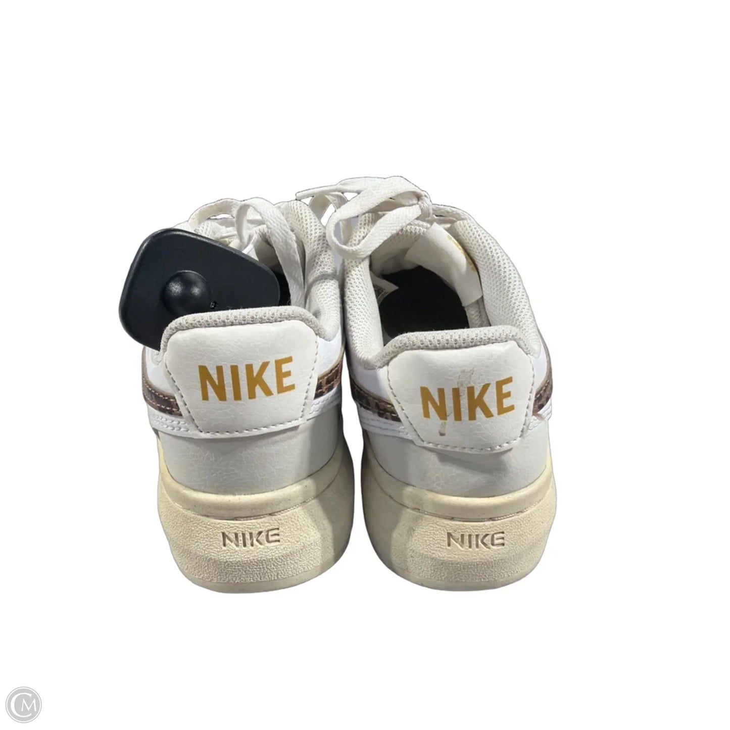 Shoes Sneakers By Nike In Cream, Size: 7.5