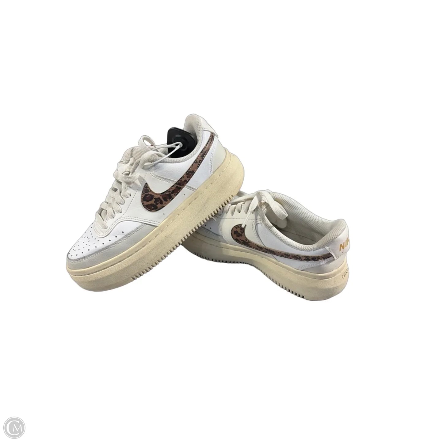 Shoes Sneakers By Nike In Cream, Size: 7.5