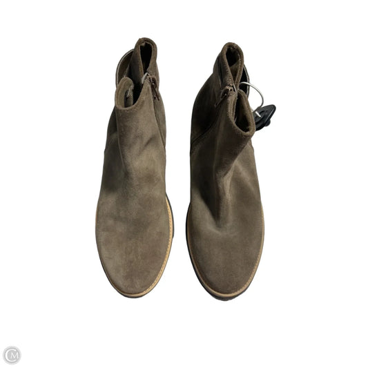 Shoes Flats By Clarks In Grey, Size: 8
