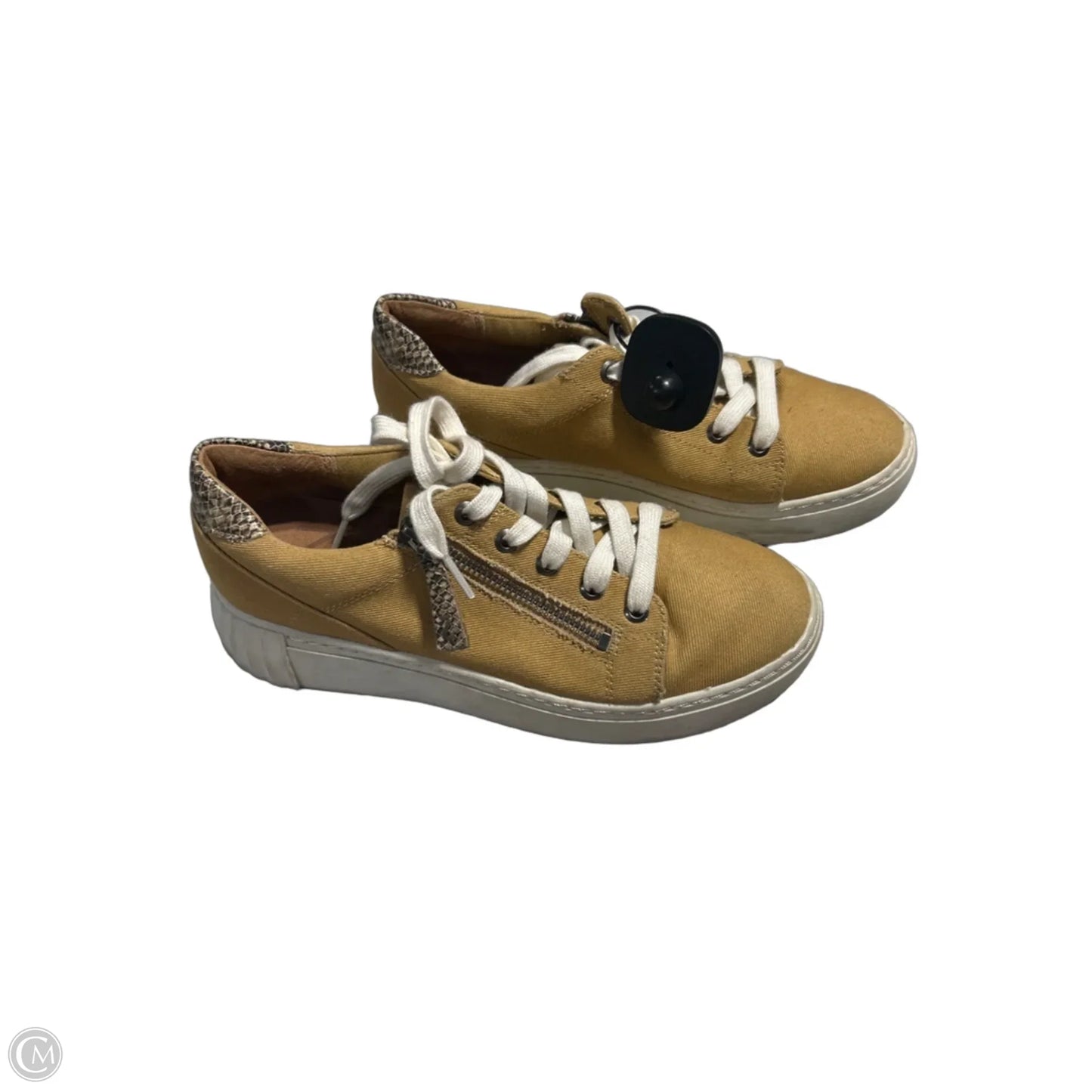 Shoes Sneakers By Zodiac In Tan, Size: 8
