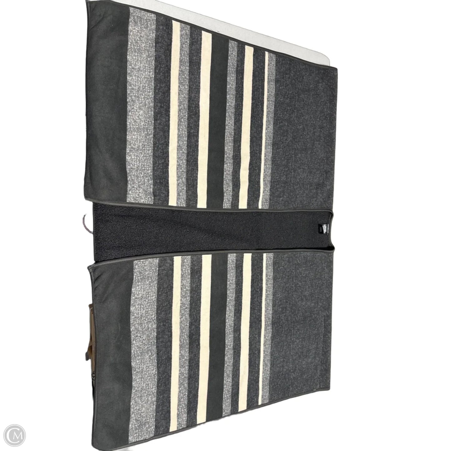 Poncho By Cmc In Black & Grey, Size: M