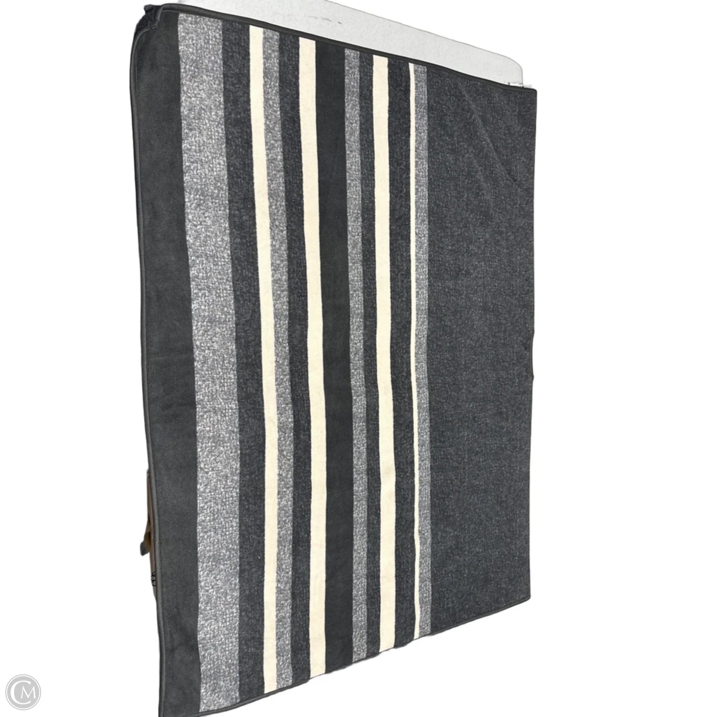 Poncho By Cmc In Black & Grey, Size: M