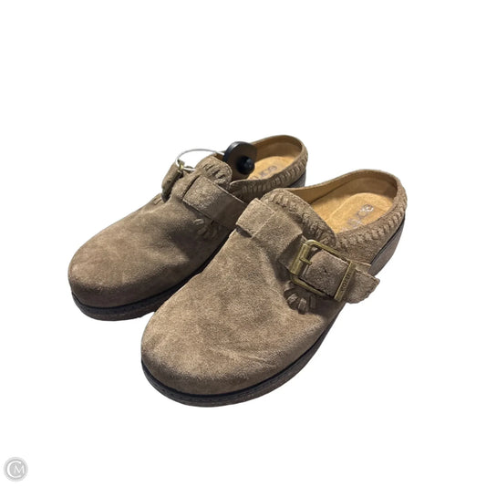 Shoes Flats By Earth In Brown, Size: 7.5