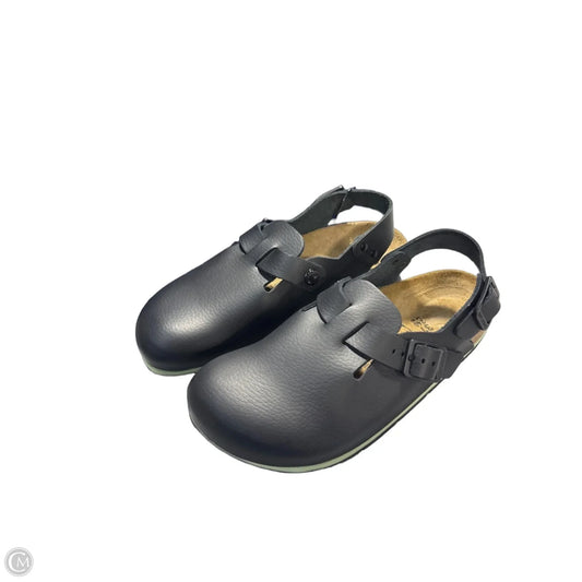 Shoes Flats By Birkenstock In Black, Size: 6