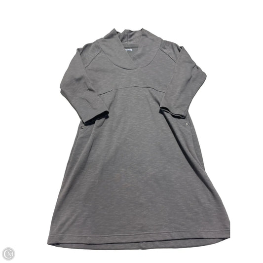 Dress Casual Short By Columbia In Grey, Size: M