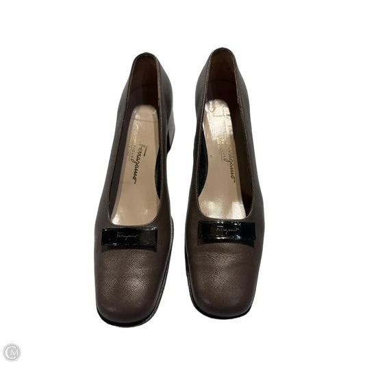 Shoes Luxury Designer By Ferragamo In Brown, Size: 9.5