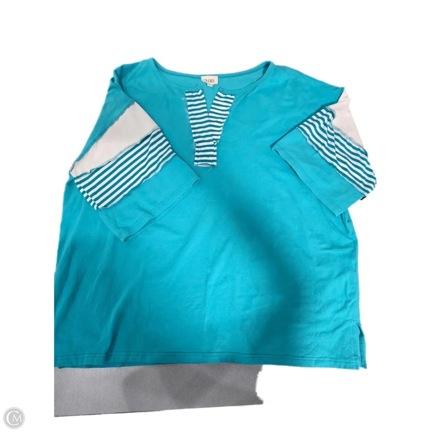 Top Short Sleeve By Bibi In Blue, Size: 1x