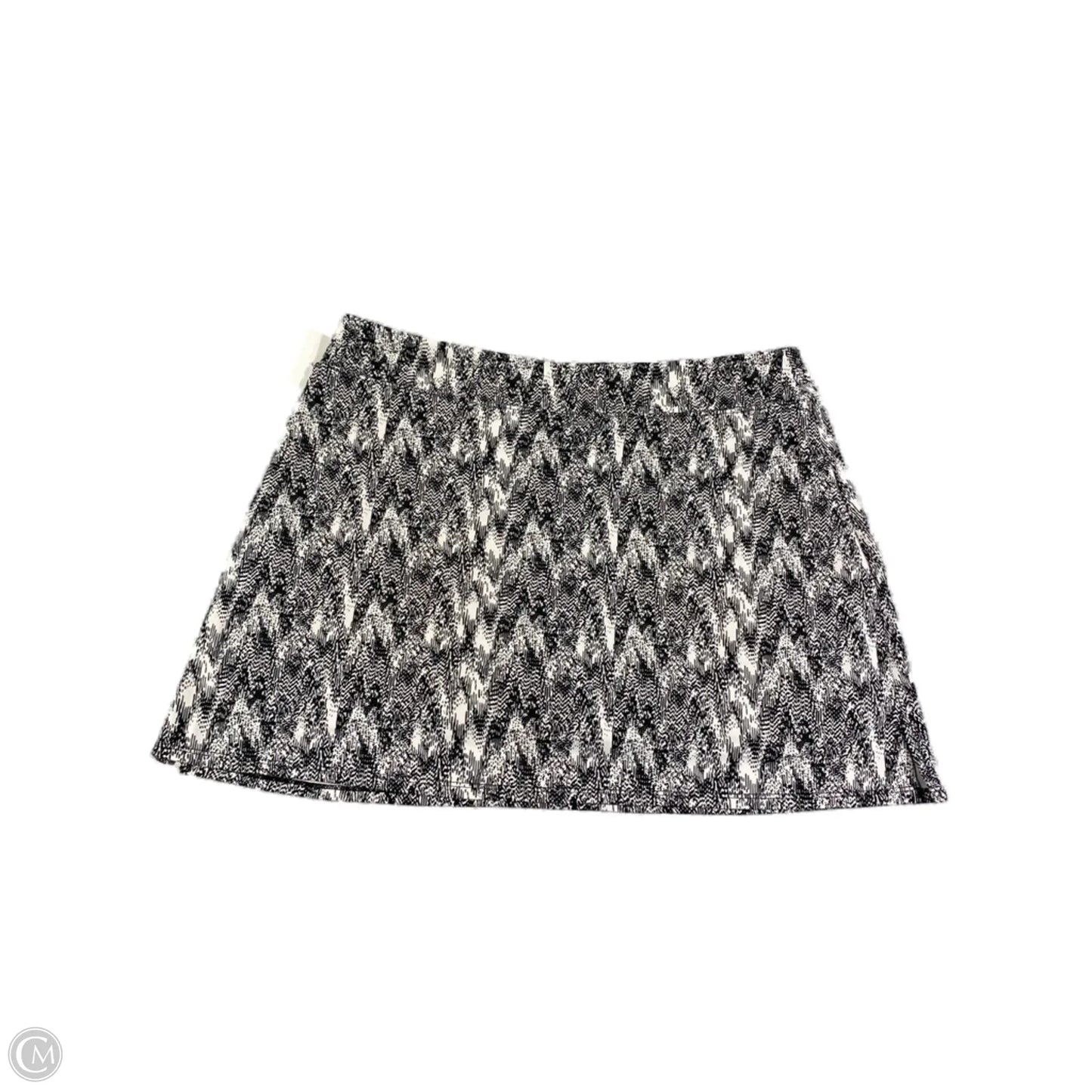 Skort By Tranquility In Black & White, Size: L