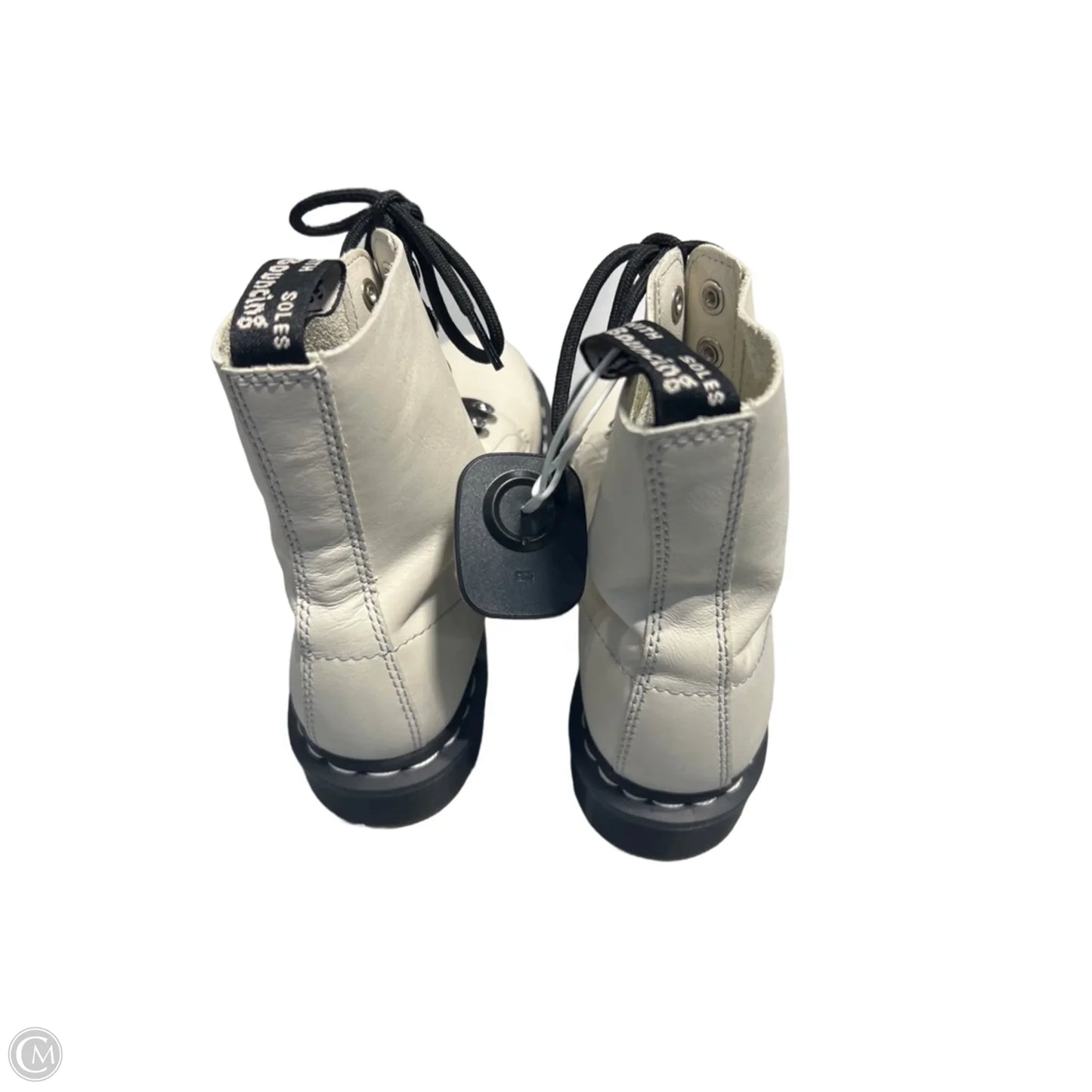 Boots Ankle Flats By Dr Martens In White, Size: 7