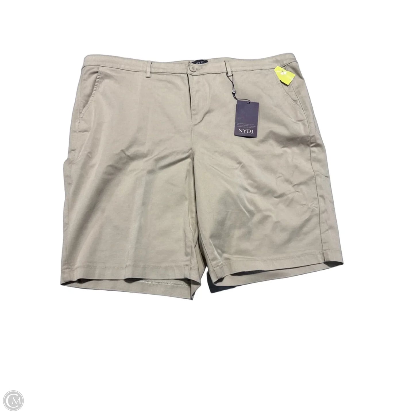 Shorts By Cmc In Cream, Size: 20