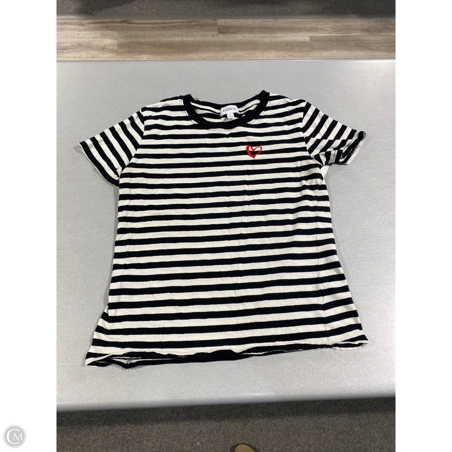 Top Short Sleeve By Evereve In Striped Pattern, Size: S