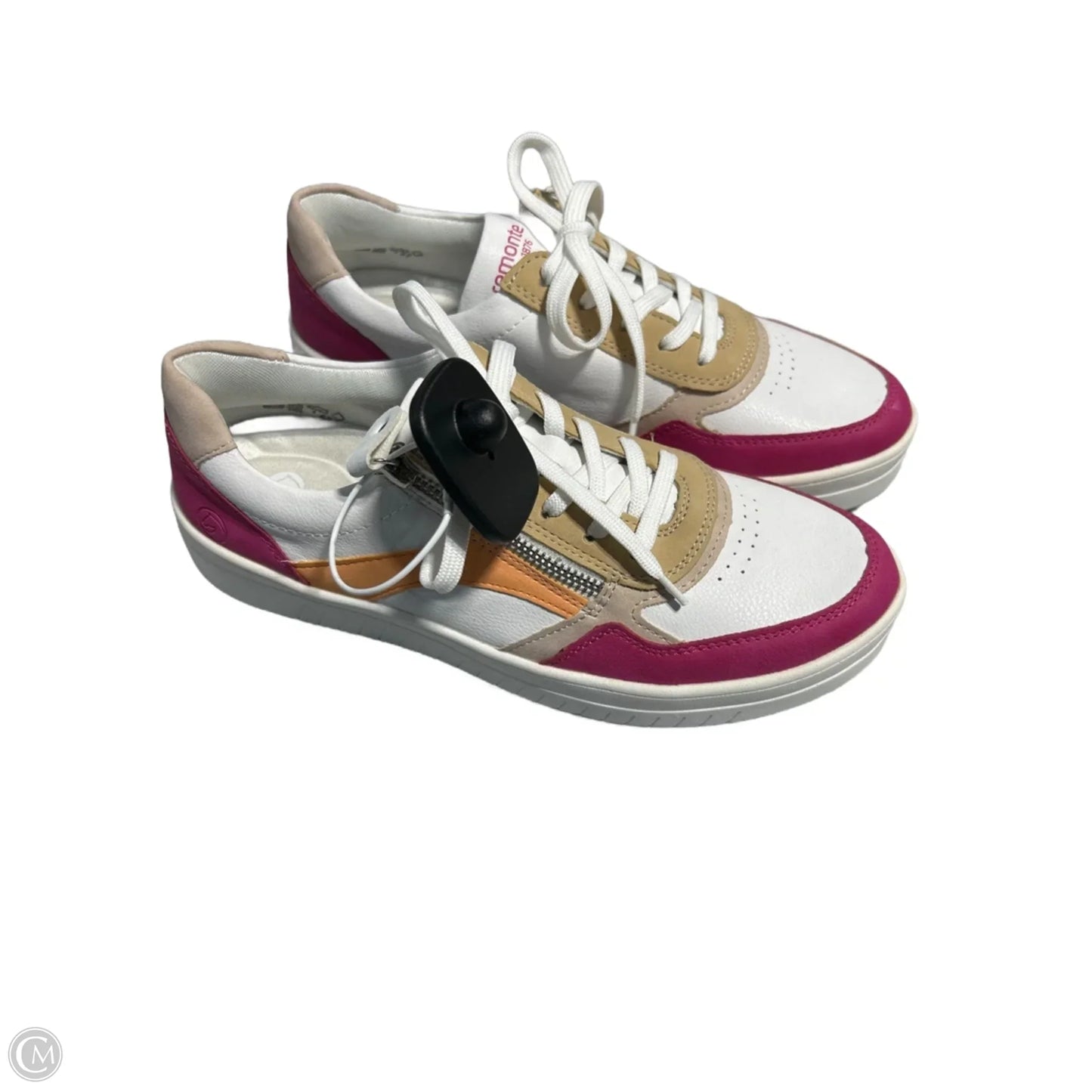 Shoes Sneakers By Cmc In White, Size: 8.5