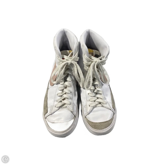 Shoes Sneakers By Nike In White, Size: 8