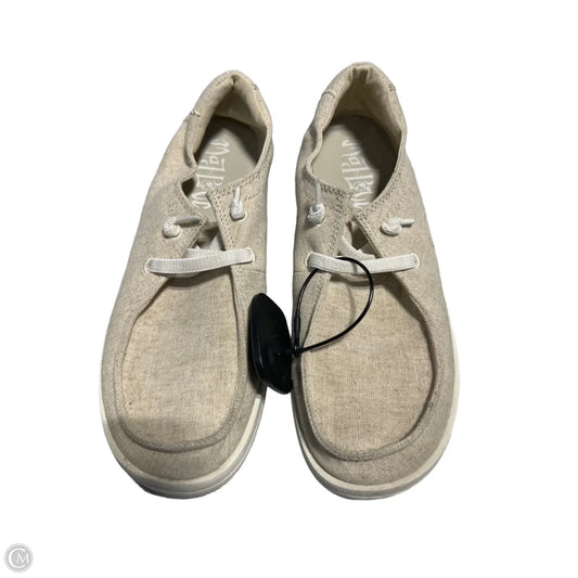 Shoes Flats By Mad Love In Tan, Size: 7