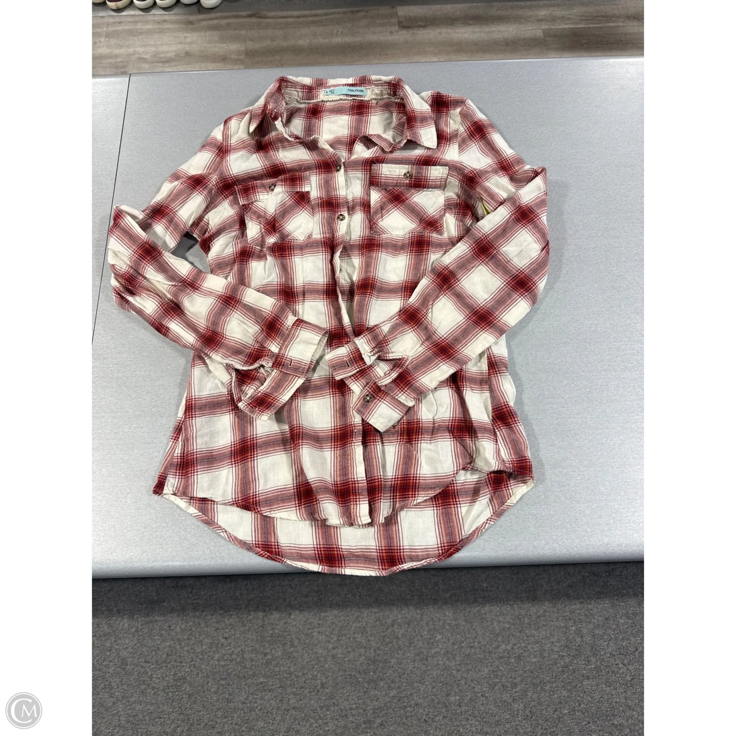 Top Long Sleeve By Maurices In Plaid Pattern, Size: S