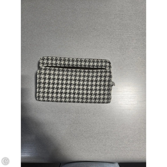 Wallet By Thirty One, Size: Medium