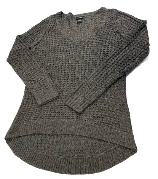 Sweater By Rue 21 In Grey, Size: M