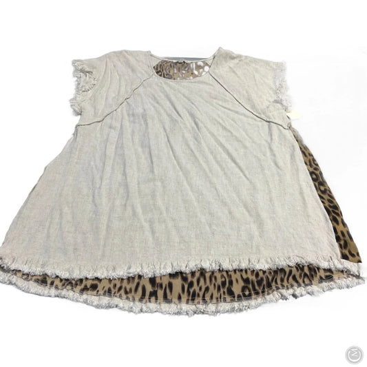 Top Short Sleeve By Umgee In Animal Print, Size: 1x