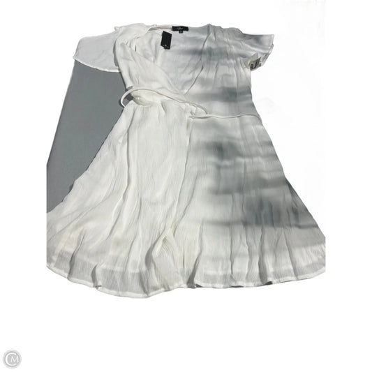 Dress Casual Short By Lulus In White, Size: M