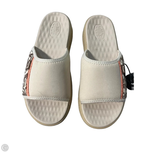 Sandals Flats By Hey Dude In Cream, Size: 10