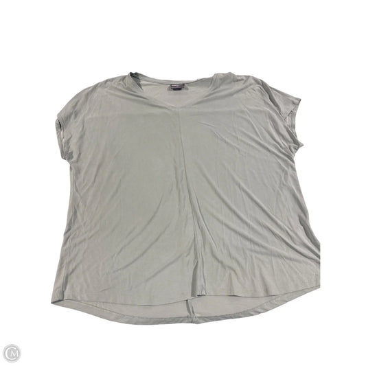 Top Short Sleeve By 32 Degrees In Green, Size: Xl
