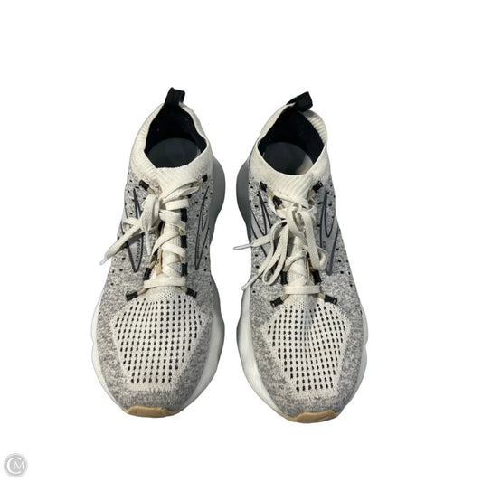 Shoes Athletic By Brooks In Grey, Size: 8