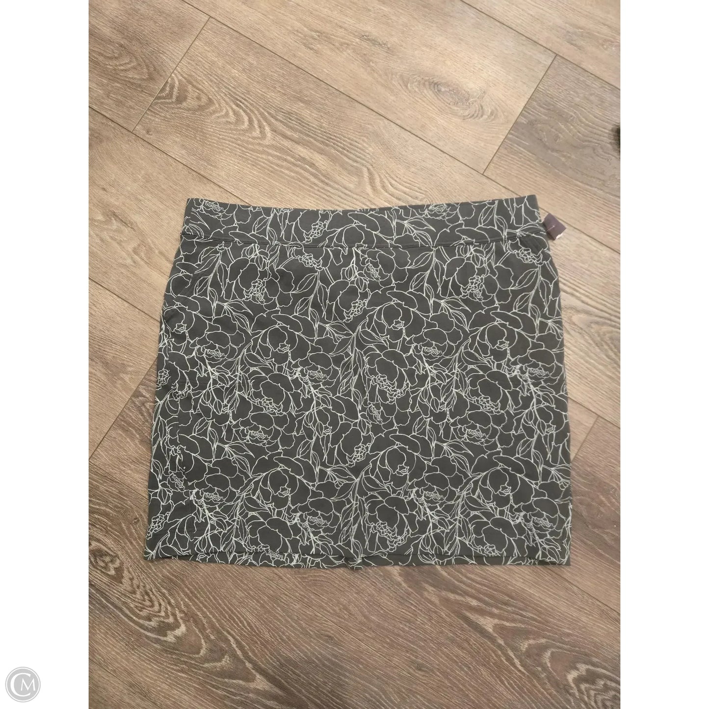 Skort By Duluth Trading In Grey, Size: Xxl