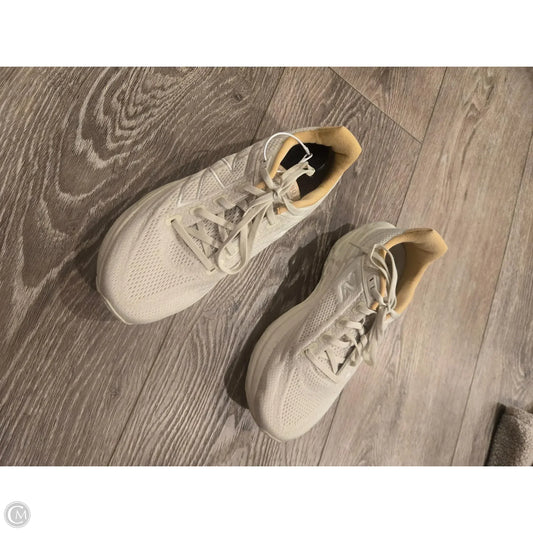 Shoes Athletic By New Balance In Beige, Size: 9