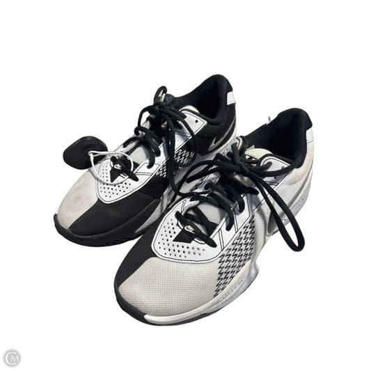 Shoes Athletic By Nike In White, Size: 6