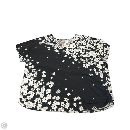 Top Short Sleeve By Chicos In Black & White, Size: 3x